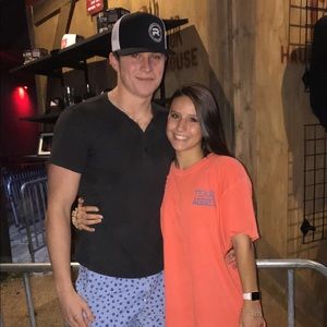 Meet your Posher, Afton